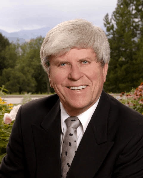 A headshot of audiologist Garry G. Gordon
